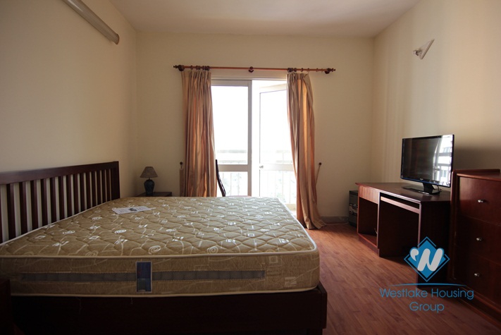 Nice apartment with a view of Westlake for rent in Ciputra